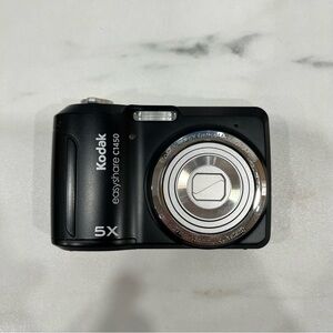 Kodak EasyShare C1450 Silver and Black Digital Camera